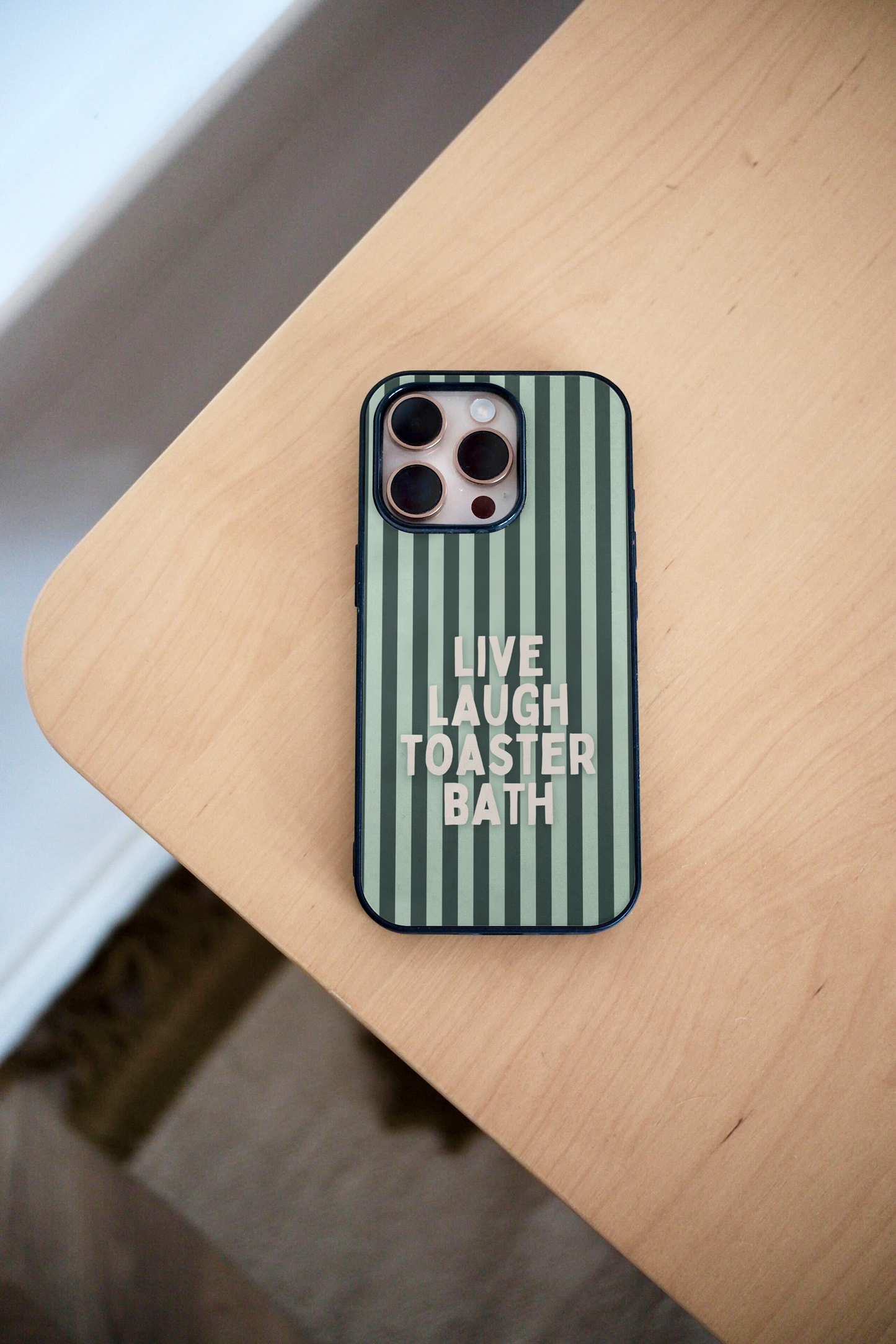 Live Laugh Toaster Bath | Phone Case
