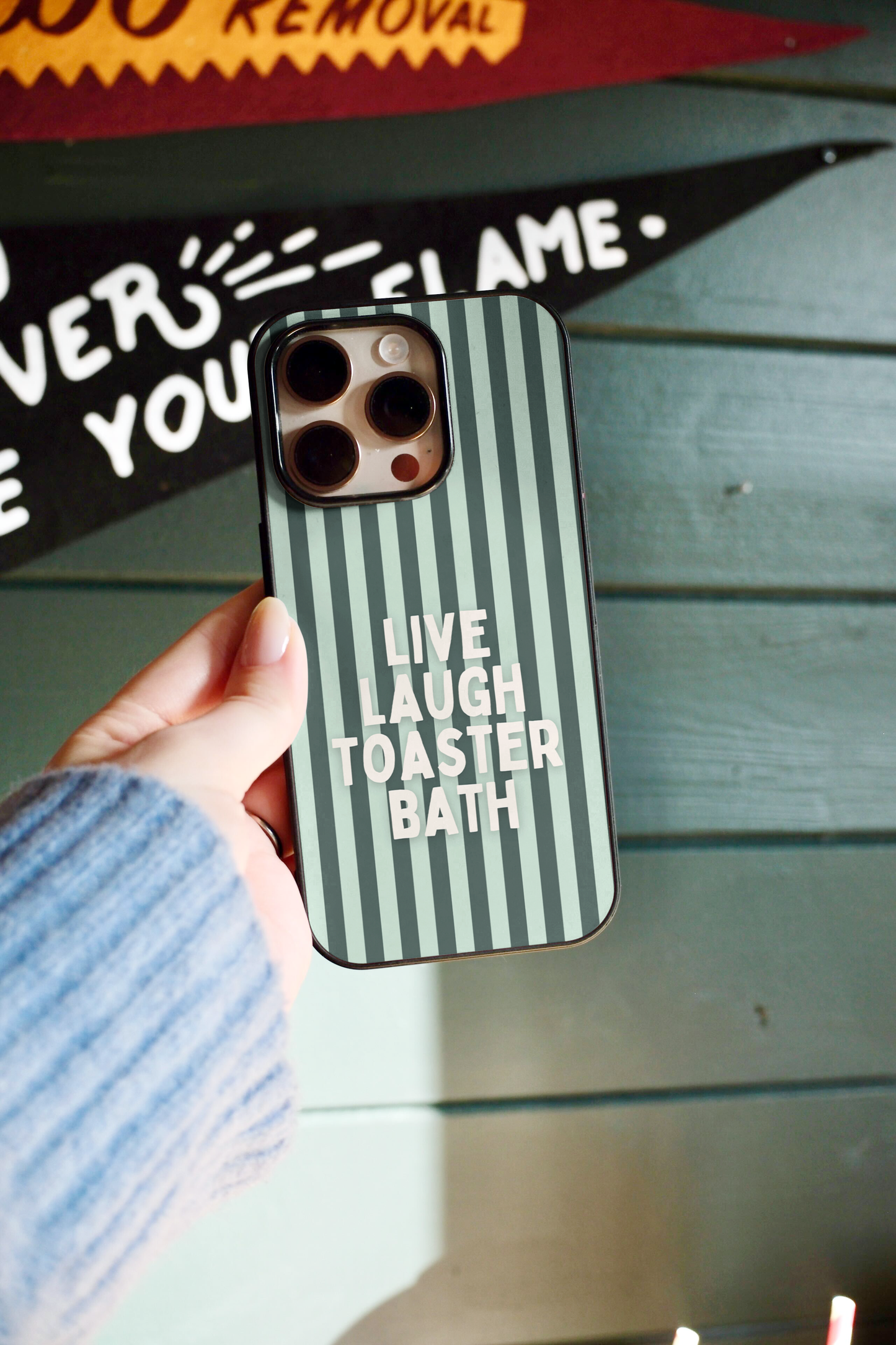 Live Laugh Toaster Bath | Phone Case