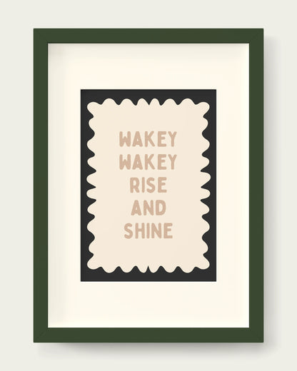Toast-&-Charcoal/Dark Green+mount