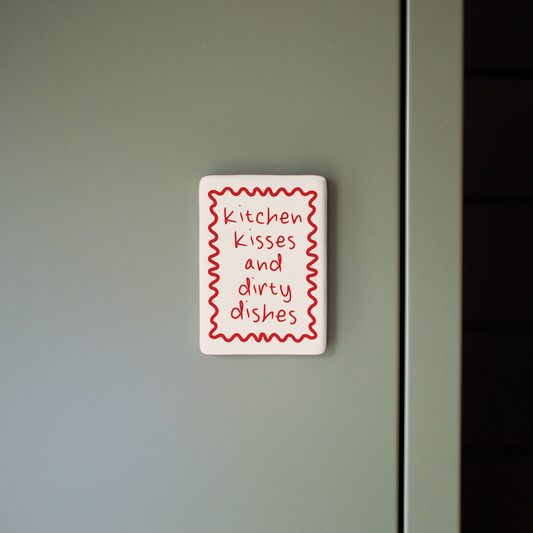 Kitchen Kisses | Ceramic Magnet